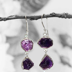 ต่างหูห้อยอัญมณีคู่ชุบทองทำด้วยมือคริสตัลหยาบธรรมชาติของขวัญงานปาร์ตี้สำหรับผู้ชายและผู้หญิง - Product Image 3