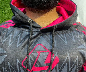 เสื้อฮู้ดดี้ซับลิเมชั่นผ้าฝ้าย 100% คุณภาพสูงขายดีสำหรับผู้ชาย สวมใส่สบายๆ สไตล์สตรีทแวร์ แห้งเร็ว ระบายอากาศได้ดี - Product Image 3