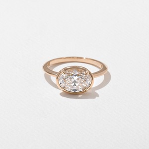 Elegante anillo de compromiso de moissanita de oro de 14 quilates para mujer Color E 2 quilates corte brillante VVS2 claridad proveedor de exportación de joyería de moda - Product Image 1