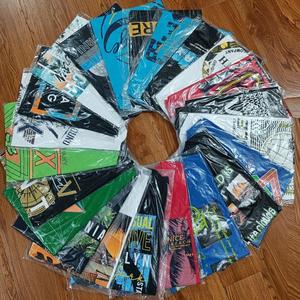 T-shirts pour hommes en coton 100% tricoté, col rond, manches courtes, coupe classique, haute qualité, personnalisables, vente en gros en surplus - Product Image 2