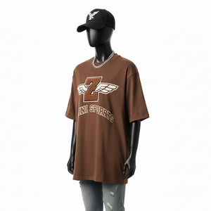 T-shirt ample pour femme en jersey de coton de qualité, toucher doux, coupe décontractée, marron avec logo brodé, T-shirt en coton pour femme - Product Image 4