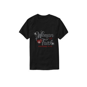 เสื้อยืดประดับพลอยเทียมหรูหราด้วยดีไซน์ที่ซับซ้อน-วัสดุและงานฝีมือคุณภาพสูงเพื่อสไตล์ที่เป็นเอกลักษณ์และมีเสน่ห์ - Product Image 1