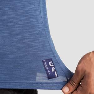 Camiseta GAI Dash en Azul Claro con Característica Transpirable - Product Image 6