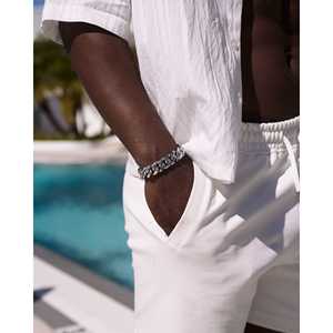 กำไลข้อมือแบบ Cuban Link ขนาด 18 มม. ประดับเพชรและไข่มุก สไตล์ศาสนา ชุบโรเดียมและทองคำ บนไทเทเนียม เหมาะสำหรับเป็นของขวัญ - Product Image 4