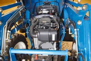 Achetez un tracteur de jardin 4x4 avec chargeur frontal, tracteur multifonctionnel à roues - Product Image 5
