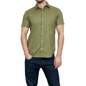 Camisas de manga corta impresas para hombre con ajuste personalizado con etiqueta de logotipo bordado personalizado y opciones de embalaje promocional - Product Image 1
