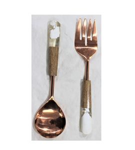 Ensemble de serveurs à salade à manche en bois de qualité supérieure pour servir de la nourriture lors d'un mariage et d'une fête avec une belle cuillère à salade et une fourchette faites à la main - Product Image 3