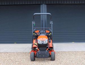Cortadora de Césped Autopropulsada de Giro Cero de Grado Industrial G231 con Motor Diésel de 4 Tiempos, Cilindrada de 139 cc y Potencia de 1000 W - Product Image 4