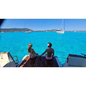 Bateau à moteur hybride Greenline 33 Premium pour des performances et une efficacité optimales - Product Image 2