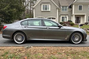 BMW Alpina B7 xDrive 2017 Usado, Motor V8 Twin-Turbo de 600 hp, Tracción en las Cuatro Ruedas, Equipamiento Completo, Sin Modificar - Product Image 2