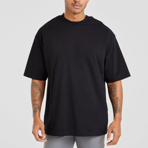 เสื้อยืดผู้ชายทรงหลวมสีดำพิมพ์โลโก้ตามสั่ง OEM ยอดนิยม ผ้าคอตตอนผสม ระบายอากาศได้ดี เหมาะสำหรับออกกำลังกายและสวมใส่ลำลอง - Product Image 1