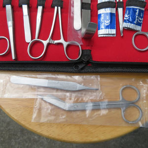 Juego de instrumentos quirúrgicos para uso hospitalario, 14 Uds., juego de instrumentos de cirugía General A + fuente de alimentación Manual de acero alemán de calidad - Product Image 2