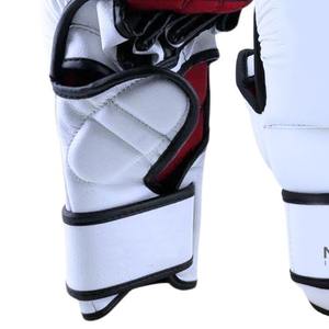 Gants de boxe Tech New Style avec design personnalisé et logo personnalisé Suivant - Product Image 1