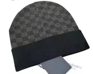 Venta al por mayor de mezcla de lana de punto de invierno diseño personalizado Unisex playa de alta calidad Jacquard Beanie Hat - Product Image 3