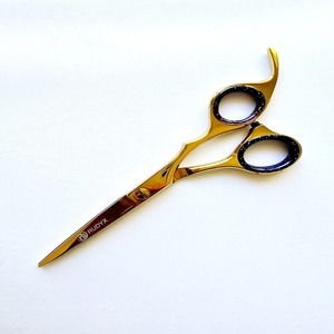 Acier inoxydable de haute qualité pour une tranchant durable, une résistance à la corrosion et une durabilité conçues pour les barbiers et les coiffeurs - Product Image 2