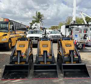 Cargadora Compacta Nueva de 25 HP con Motor Diésel Kubota de 1 Tonelada, EPA Euro 5, Motor de Alta Eficiencia, Bomba, Componentes de Engranajes, Sistema Hidráulico Huade - Product Image 1