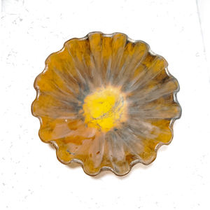 Dernier bol rond Vénus en résine vert clair avec texture pour servir des fruits et de la salade pour la maison, l'hôtel ou le restaurant - Product Image 3