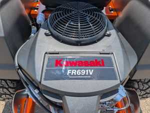 เครื่องตัดหญ้า Husqvarna Z254F Zero Turn รุ่นใหม่ปี 2026 แรงม้า 23 แรงม้า เครื่องยนต์ Kohler 12V/24V/48V ไร้สาย โครงสร้างเหล็ก 2 จังหวะ สำหรับตัดหญ้าด้วยตัวเอง - Product Image 5