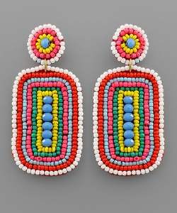 Boucles d'oreilles ornées de tissu léger et de perles - Product Image 2