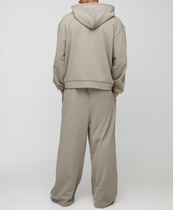 Conjunto Deportivo de Moda Urbana con Sudadera con Capucha y Cremallera 100% Algodón y Pantalones Deportivos Acampanados, Personalizado con Parches Bordados y Logotipo - Product Image 6