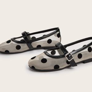 รองเท้าผ้าใบผู้หญิงสไตล์กิโมโน ดีไซน์เรียบง่าย แรงบันดาลใจจากธรรมชาติ รองเท้าสวมสบาย ระบายอากาศได้ดี ผ้าลินิน เหมาะสำหรับฤดูร้อน รองเท้าพื้นหนา - Product Image 1