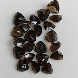 Cuarzo Ahumado Natural de 12MM con Corte Trillón, Gema Suelta de la Mejor Calidad para la Fabricación de Joyas - Product Image 1