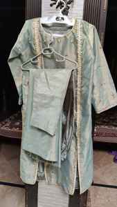 Dernières robes ethniques, meilleure qualité de robes, robes de soirée pour femmes, costumes, dernières tendances, costumes de mariage lourds avec broderies - Product Image 3