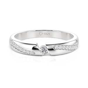 Bague de mariage Jeulia Classic Diagonal Pave en or véritable 18 carats avec zircon pour femme - Product Image 1