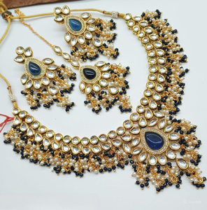 ENSEMBLE DE BIJOUX INDIENS TRADITIONNELS ET À LA MODE EN CUIVRE ENSEMBLE DE BIJOUX DE MARIAGE POUR FEMMES BOUCLES D'OREILLES ET COLLIER - Product Image 1