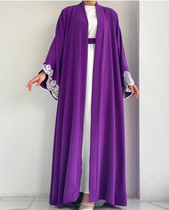 Abaya élégante ouverte sur le devant avec ceinture et belles manches brodées tissu Nida importé sur mesure prix de gros UK - Product Image 2