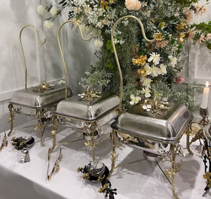 Plat de service de luxe à motif floral, orné, avec dessus en laiton floral suspendu, style vintage argenté éblouissant - Product Image 1