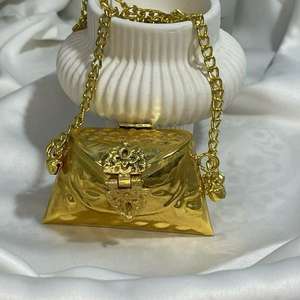 Sac à main en laiton traditionnel, luxueux et artisanal, pour occasions festives, pour les amateurs de mode, mariage, prix de gros. - Product Image 5