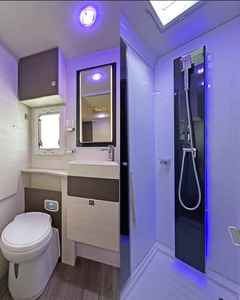 Oferta Especial: Remolque de Aluminio para Autocaravana, Remolque Todoterreno, Caravana, Casa Móvil para 4-6 Personas - Product Image 4