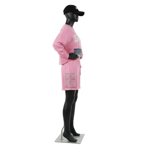 Conjunto de Sudadera y Pantalones Cortos de Felpa de Algodón de Lujo 100% Algodón para Mujer, con Paneles de Mezclilla y Logotipo Personalizado Serigrafiado - Product Image 3