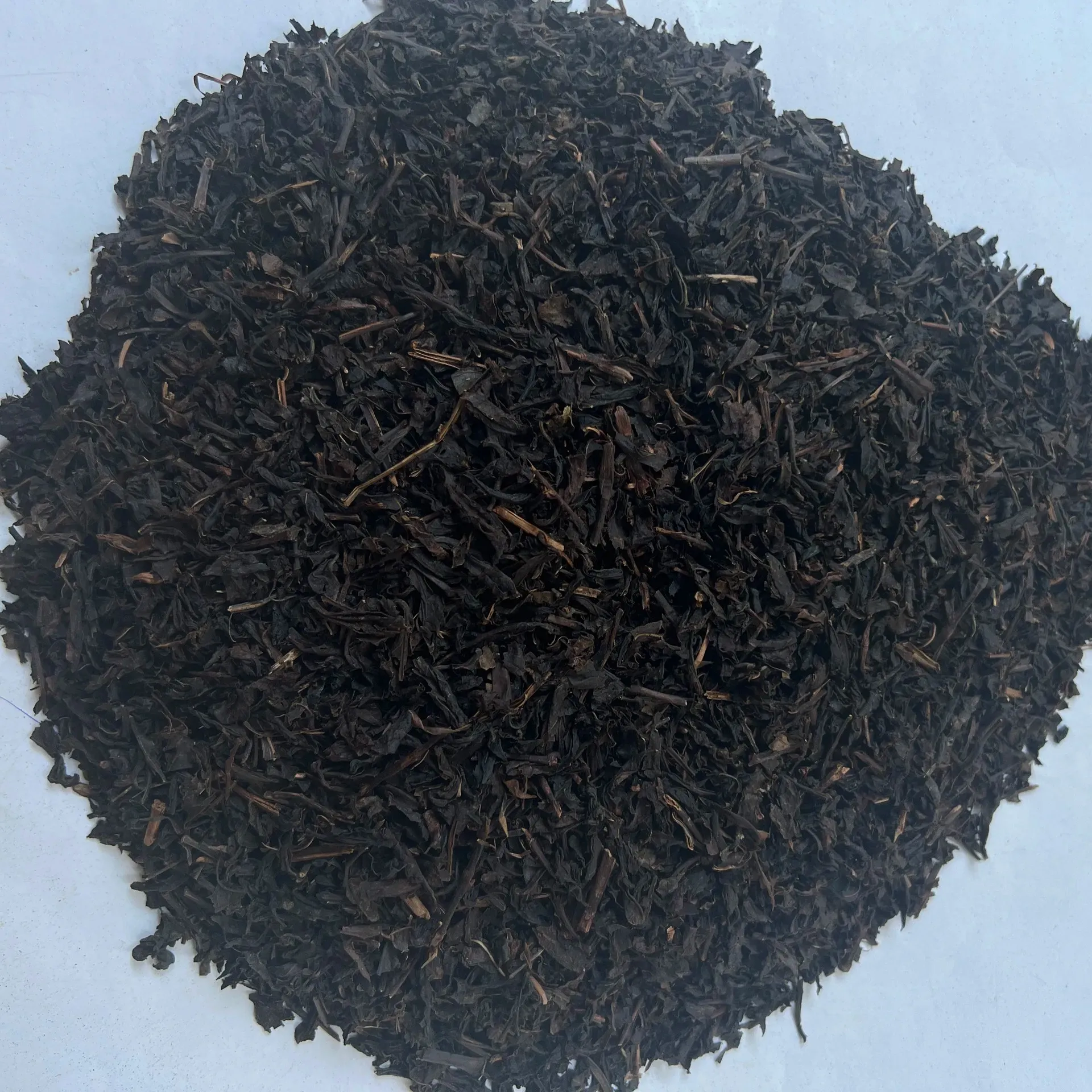 תה שחור וייטנאם OPA עלה בינוני סיטונאי יבול חדש באיכות טובה ישירות מהמפעל במחוז פו ת'ו