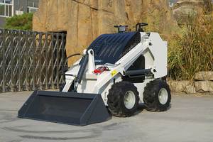 स्किड स्टीयर लोडर HW-S460 ऑपरेटिंग वजन 1200 किलोग्राम - Product Image 3