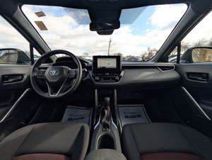 SUV hybride de luxe d'occasion 2024, transmission automatique, transmission intégrale, Nightshade - Product Image 4