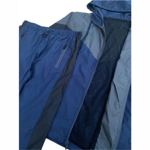 Survêtements en nylon pour hommes de haute qualité coupe-vent impression de logo personnalisé survêtements de sport légers à séchage rapide - Product Image 3