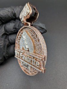 Colgante de Moissanita con Corte Esmeralda Chapado en Oro Rosa Personalizable, Disco con Letra de Plata de Ley 925, Joyería de Fiesta Estilo Hip Hop - Product Image 2