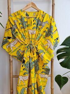 Pur coton indien bloc imprimé Floral été Kimono longueur au sol caftan naturel confortable maternité plage dissimulation pour le printemps - Product Image 2