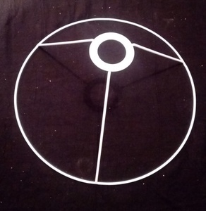 Anillo y Marco de metal y hierro a precios competitivos con pantalla de tela plisada en la parte posterior suave para venta al por mayor - Product Image 6