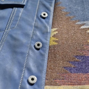 แจ็กเก็ตขี่มอเตอร์ไซค์ผ้าใบหนังวัวใส่ได้ทั้งชายและหญิงสไตล์คลาสสิกผ้านุ่มให้ความรู้สึกคุณภาพสูงอบอุ่นแฟชั่นฤดูหนาวทนทานทันสมัย - Product Image 3