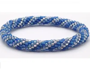 Bracelets en perles de verre du Népal faits à la main unisexe Accents de perles Tenue décontractée durable Cadeau d'anniversaire religieux parfait Vente en gros - Product Image 1