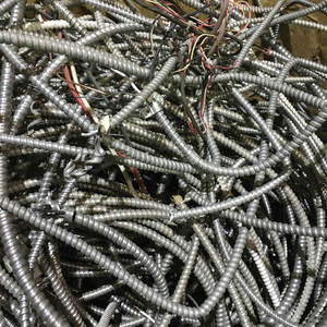 Chatarra de Aluminio Plateado Limpio, Aleación 6063 Grado AA, 99.9% de Contenido de Al, Excelente Calidad, Uso en la Industria Tecnológica, MOQ de 10 Toneladas Disponible - Product Image 5