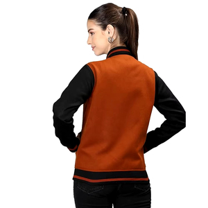 แจ็กเก็ตเบสบอลตัวอักษรหนังแท้สำหรับผู้หญิงเยาวชนผู้ใหญ่กำหนดได้เองสีพื้น - Product Image 2