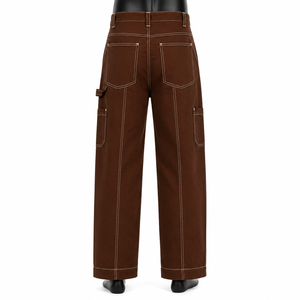 Pantalones Cargo Marrones Personalizados al por Mayor, Pantalones de Pierna Recta de Alta Calidad con Múltiples Bolsillos y Costuras en Contraste, Pantalones de Estilo Urbano para Hombre - Product Image 2