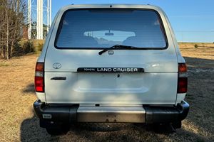 OFFRE SPÉCIALE - LANDCRUISERS 4x4 SUV 1993 - ÉTAT IMPECCABLE - FONCTIONNENT PARFAITEMENT - CHOIX PREMIUM - PRÊT À L'EXPORTATION - Product Image 4