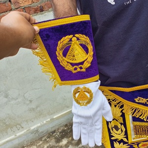 NUEVO SET DE REGALIA MASÓNICA PARA EX GRAN MAESTRO: DELANTAL, COLLAR, MANGUETAS Y JOYAS - Product Image 5