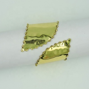 Ensemble d'anneaux de serviette en laiton de luxe, couleur dorée, élégants porte-serviettes, décoration de table élégante, logo personnalisé pour les dîners et les fêtes - Product Image 4
