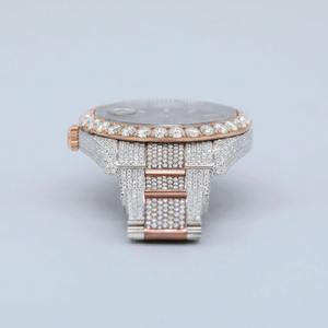 Nouvelle montre à la mode VVS1 Moissanite Diamond HipHop Iced Out à un prix abordable du fabricant indien - Product Image 4